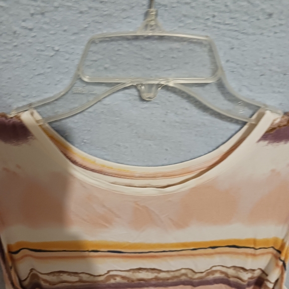 🌷🌷 Desert color striped tank - Picture 3 of 4